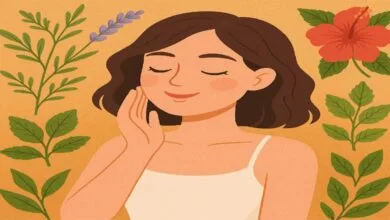 اعشاب لنضارة البشرة دليلك لاشراقة طبيعية وبسيطة